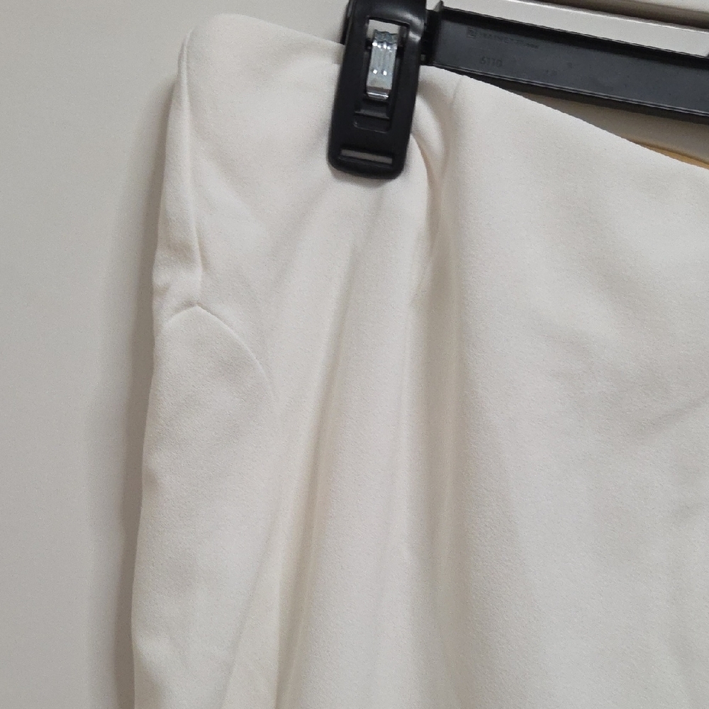 CQBYCQ pencil skirt, size M, polyester & spandex, sleek office or casual look, - Picture 7 of 7